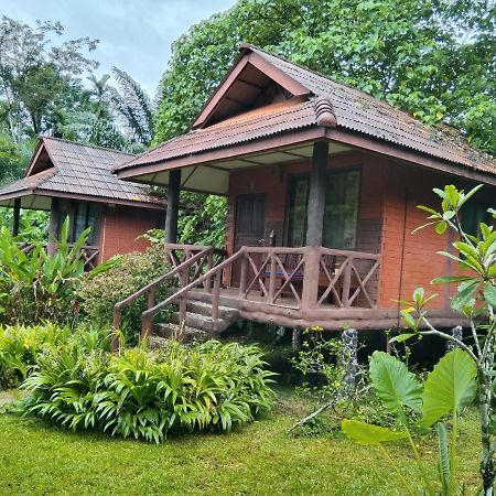 Khao Sok River & Jungle Resort Khao Sok National Park Bagian luar foto